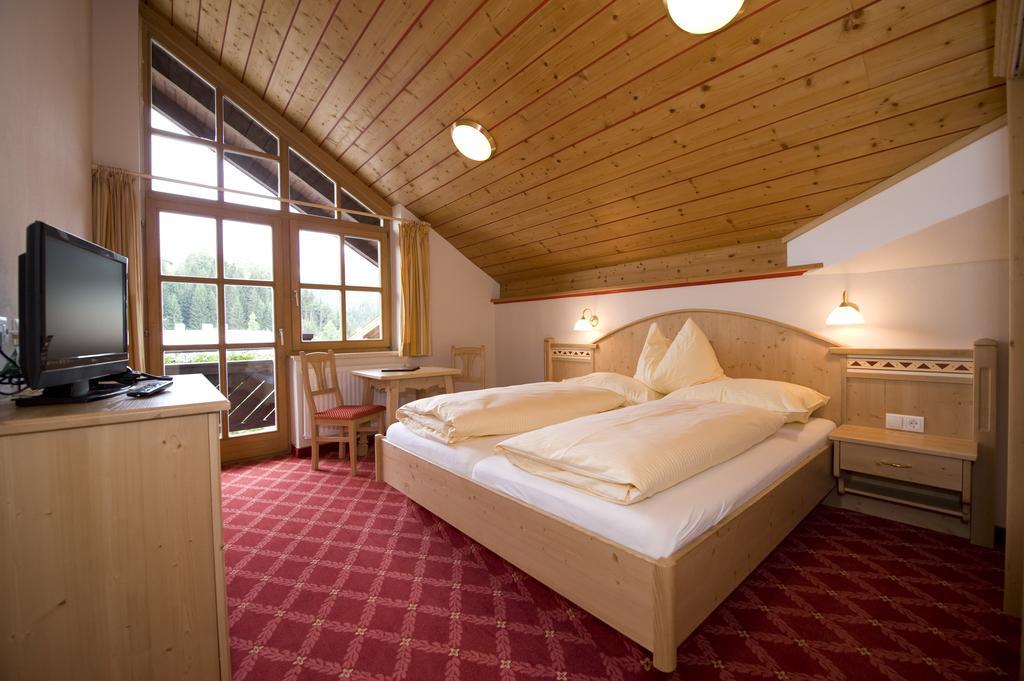 Hotel Bischofsmuetze Filzmoos Room photo